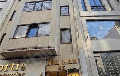 İSTİKLAL CADDESİ ÜZERİNDE TAKSİM MEYDAN'A YAKIN KİRALIK OFİS