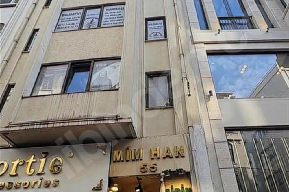 İSTİKLAL CADDESİ ÜZERİNDE TAKSİM MEYDAN'A YAKIN KİRALIK OFİS