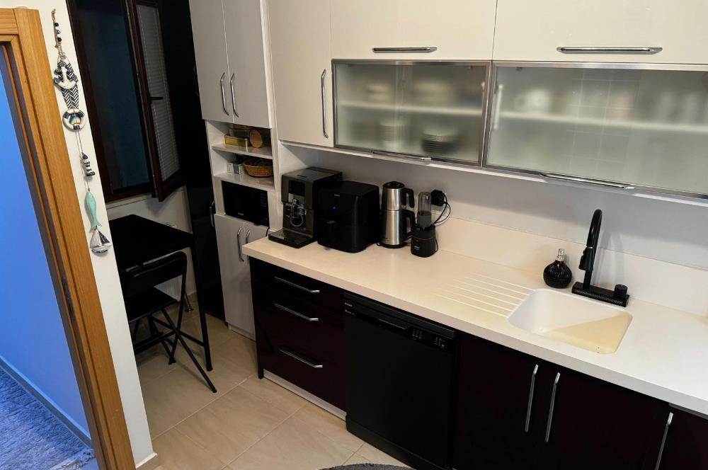 TEPE RESİDENCE'TA METROYA YÜRÜME MESAFELİ AYRI MUTFAK 2+1