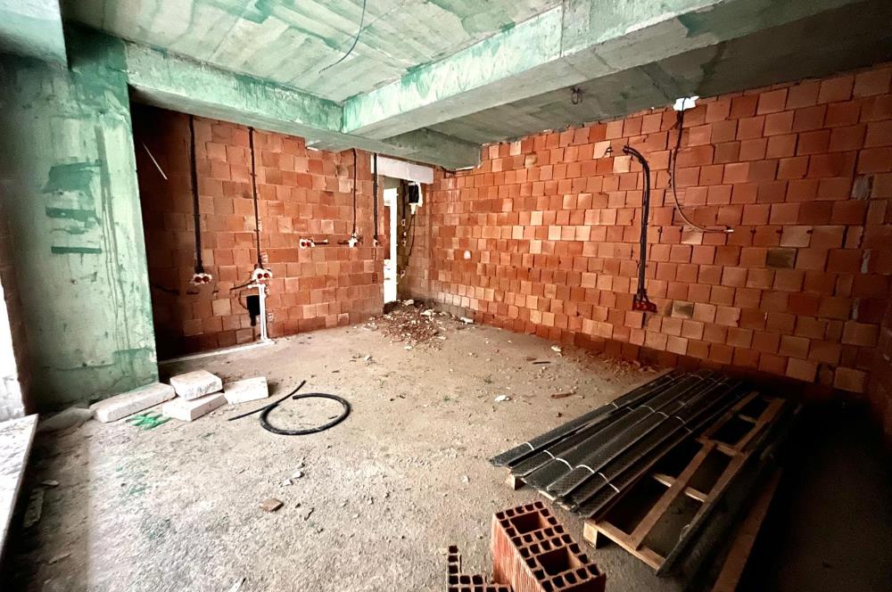 KÜÇÜKYALI'DA MERKEZİ KONUMDA 44M2 FIRSAT 1+1