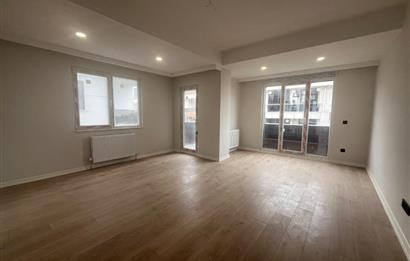 ALTINTEPE'NİN MERKEZİNDE EBEVEYN BANYOLU GÜNEY CEPHE LÜX 3+1