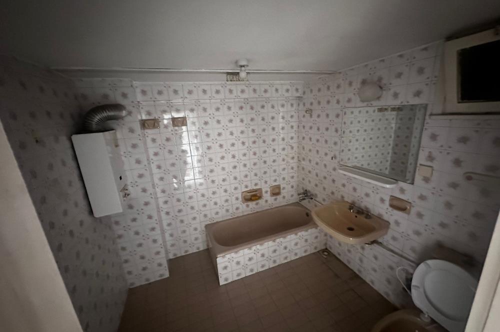 Maltepe Bağlarbaşı Mah. Bağdat Caddesi Üzeri Kiralık Ofis Katı