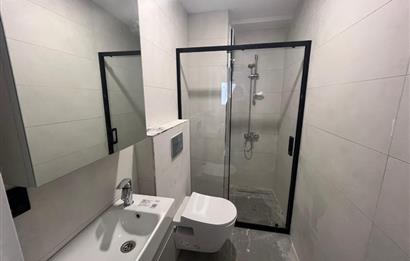 ALTINTEPE'NİN MERKEZİNDE EBEVEYN BANYOLU GÜNEY CEPHE LÜX 3+1