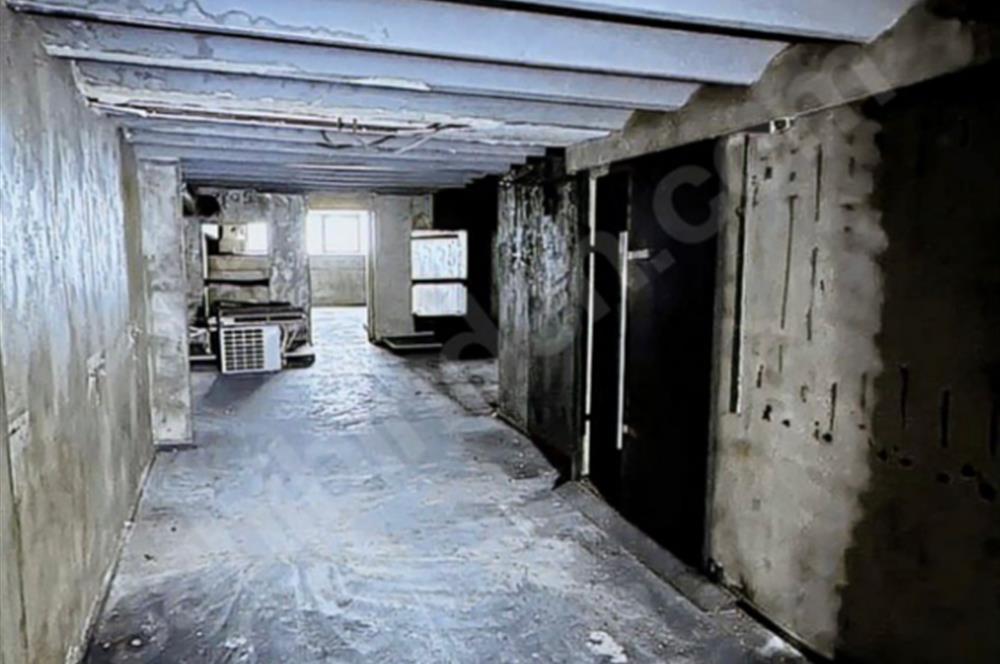 İSTİKLAL CADDESİ PARALELİNDE KİRALIK DÜKKAN, MAĞAZA. CAFE, DEPO