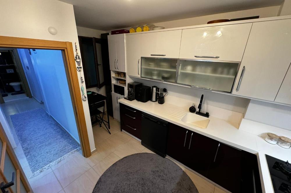 TEPE RESİDENCE'TA METROYA YÜRÜME MESAFELİ AYRI MUTFAK 2+1