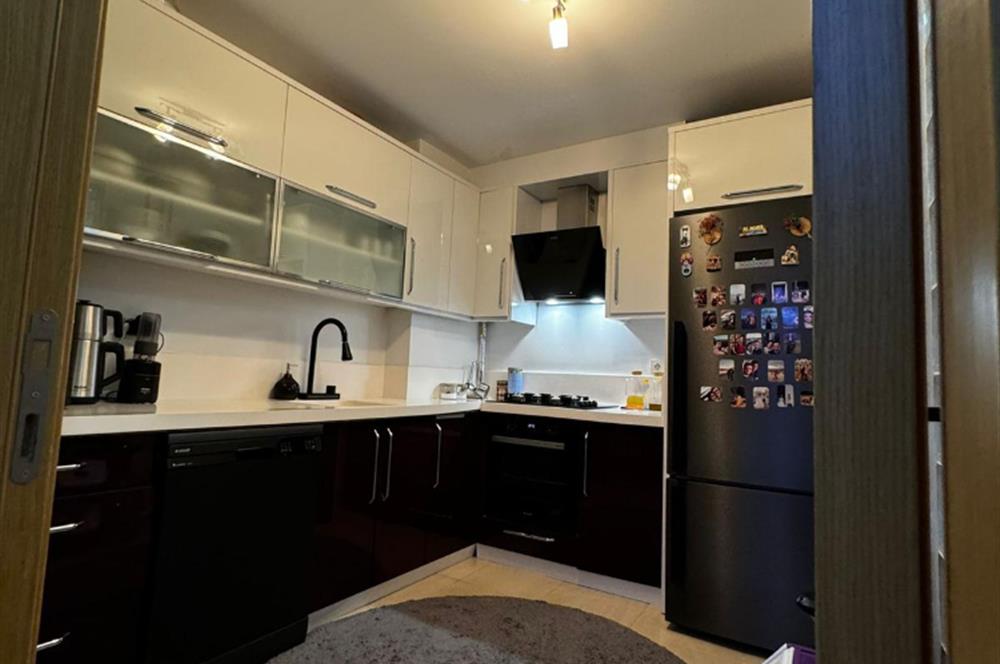 TEPE RESİDENCE'TA METROYA YÜRÜME MESAFELİ AYRI MUTFAK 2+1