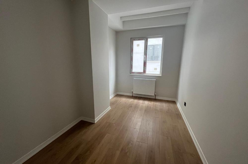 ALTINTEPE'NİN MERKEZİNDE EBEVEYN BANYOLU GÜNEY CEPHE LÜX 3+1