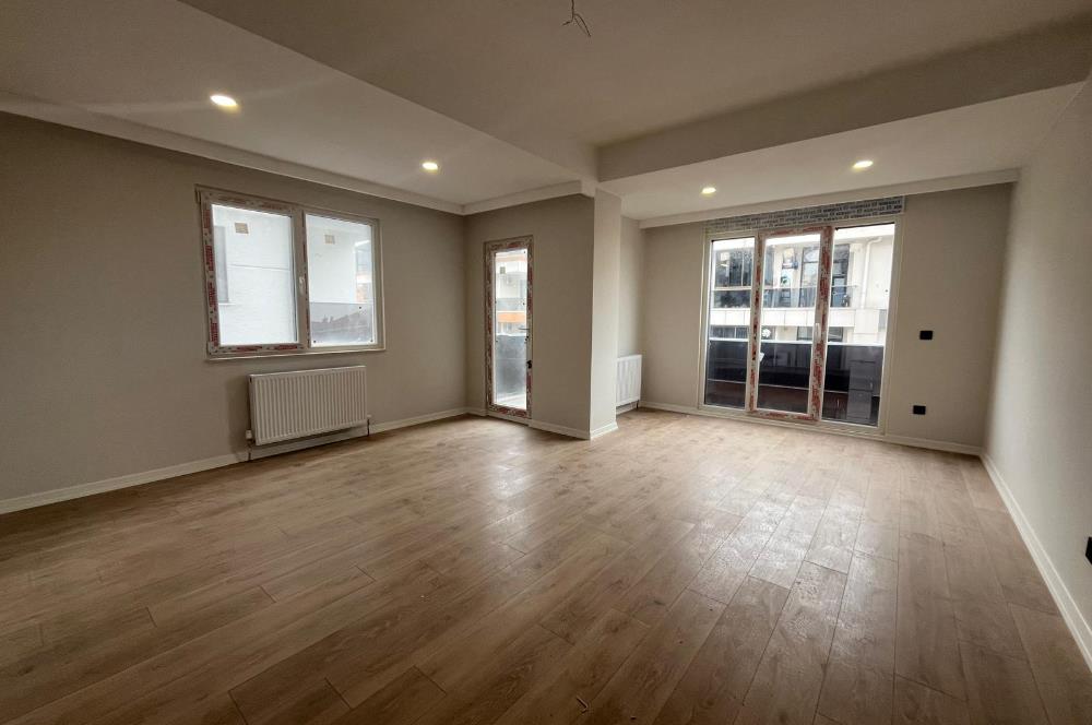 ALTINTEPE'NİN MERKEZİNDE EBEVEYN BANYOLU GÜNEY CEPHE LÜX 3+1