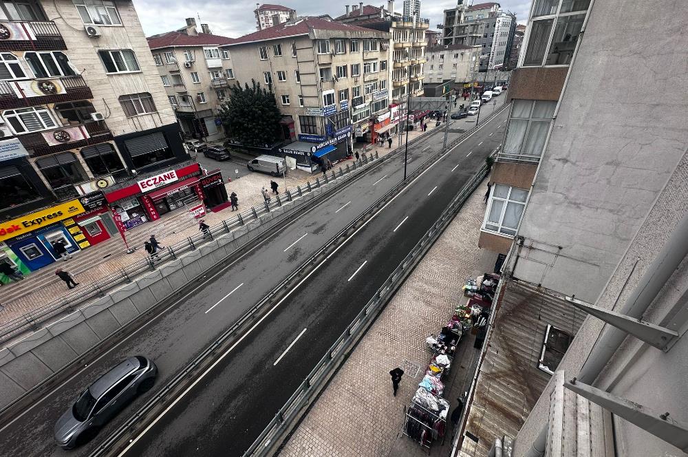 Maltepe Bağlarbaşı Mah. Bağdat Caddesi Üzeri Kiralık Ofis Katı