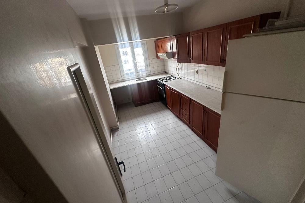 Maltepe Bağlarbaşı Mah. Bağdat Caddesi Üzeri Kiralık Ofis Katı