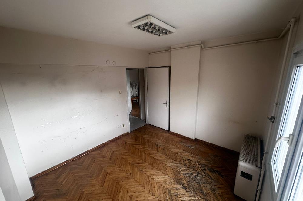 Maltepe Bağlarbaşı Mah. Bağdat Caddesi Üzeri Kiralık Ofis Katı