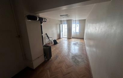 Maltepe Bağlarbaşı Mah. Bağdat Caddesi Üzeri Kiralık Ofis Katı