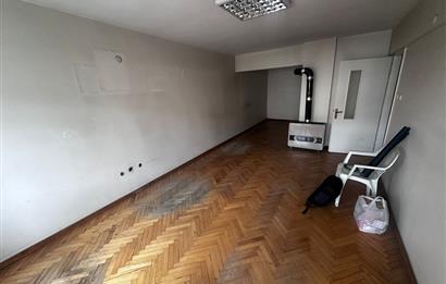 Maltepe Bağlarbaşı Mah. Bağdat Caddesi Üzeri Kiralık Ofis Katı