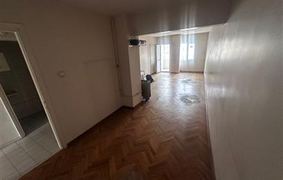 Maltepe Bağlarbaşı Mah. Bağdat Caddesi Üzeri Kiralık Ofis Katı