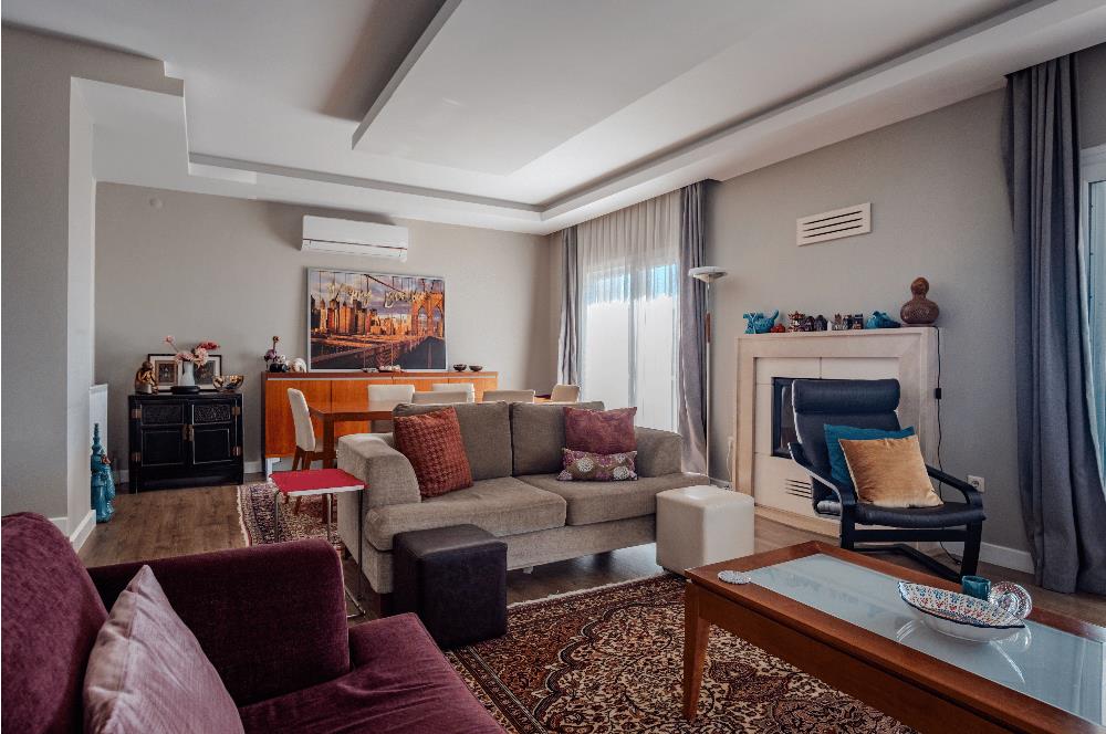 Bodrum Yokuşbaşı Kale ve Deniz Manzaralı Satılık Müstakil Villa