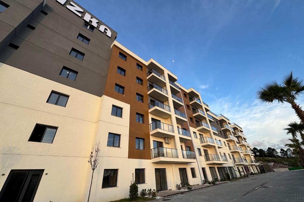  İzka Park Yaşam Atlantis'te Deniz Manzaralı Satılık 1+1 Daire