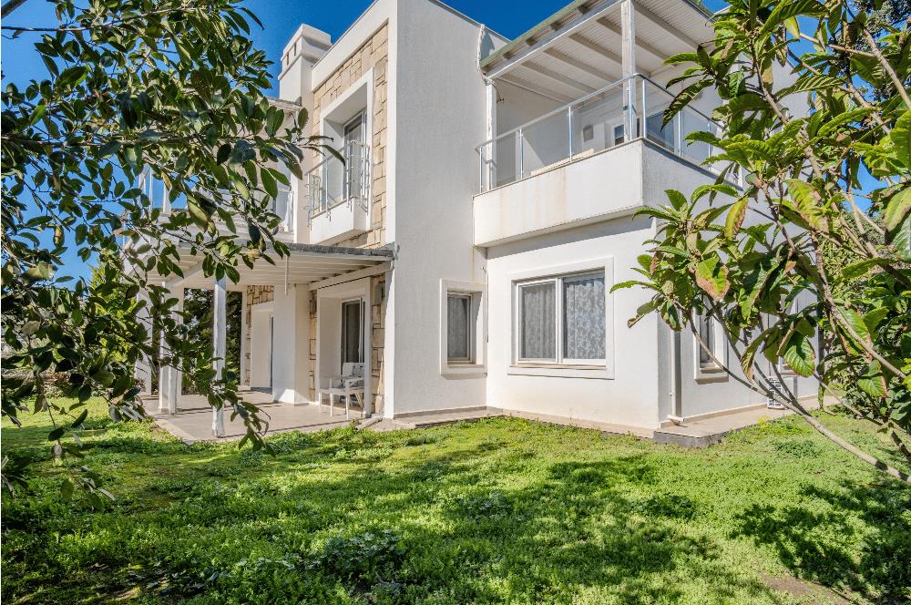 Bodrum Yokuşbaşı Kale ve Deniz Manzaralı Satılık Müstakil Villa