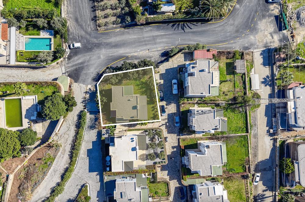 Bodrum Yokuşbaşı Kale ve Deniz Manzaralı Satılık Müstakil Villa