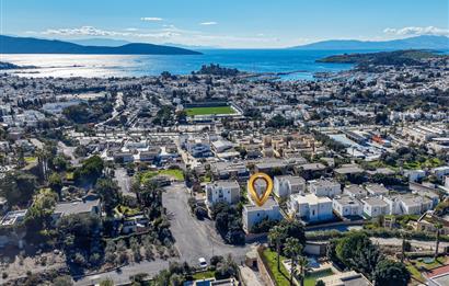 Bodrum Yokuşbaşı Kale ve Deniz Manzaralı Satılık Müstakil Villa