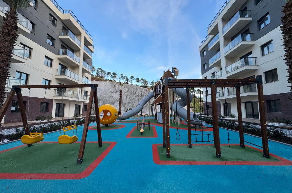  İzka Park Yaşam Atlantis'te Deniz Manzaralı Satılık 1+1 Daire