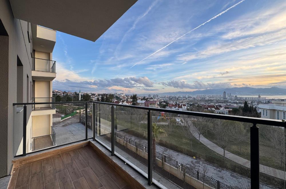  İzka Park Yaşam Atlantis'te Deniz Manzaralı Satılık 1+1 Daire