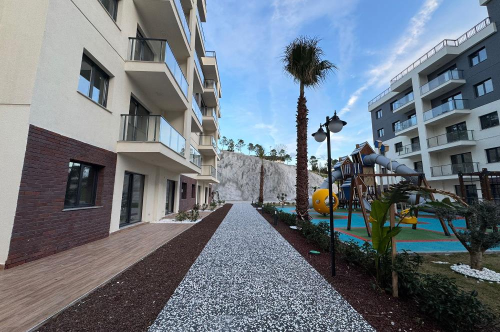  İzka Park Yaşam Atlantis'te Deniz Manzaralı Satılık 1+1 Daire