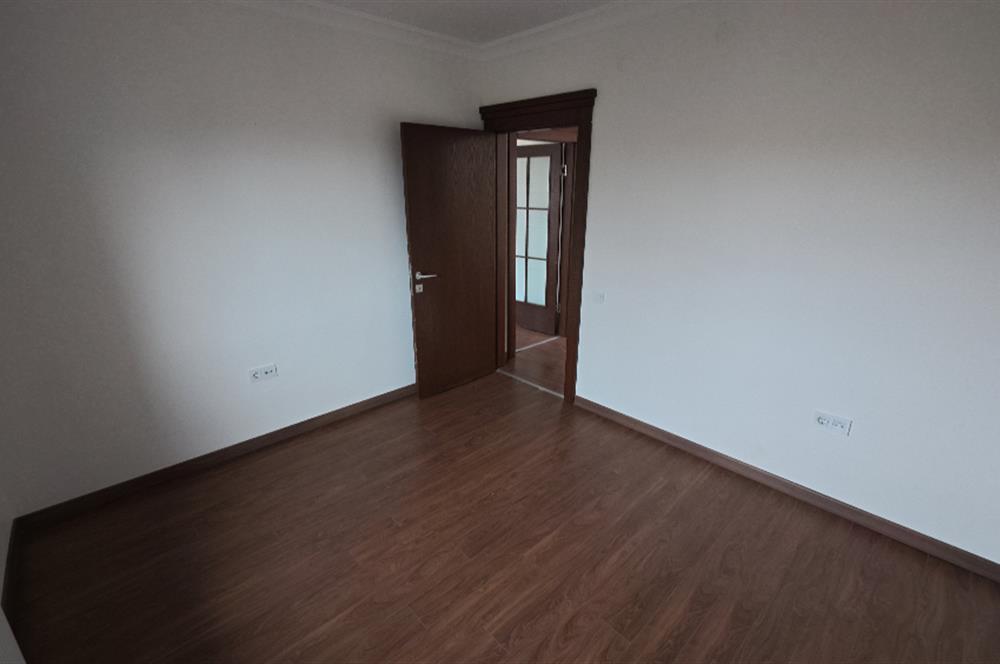 ETİMESGUT ŞEHİTALİ VADİ KONAKLARI SİTESİNDE KÖŞE KONUM 5+2 VİLLA