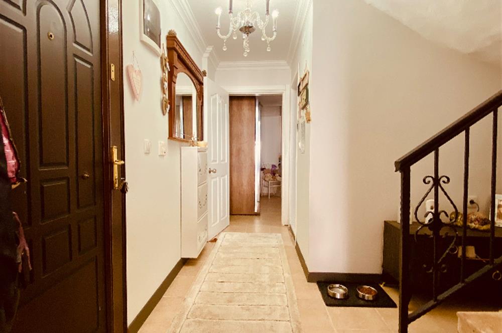 DİDİM AKBÜK’TE DENİZ MANZARALI, HAVUZLU SİTEDE SATILIK EŞYALI 2+1 DUBLEKS DAİRE