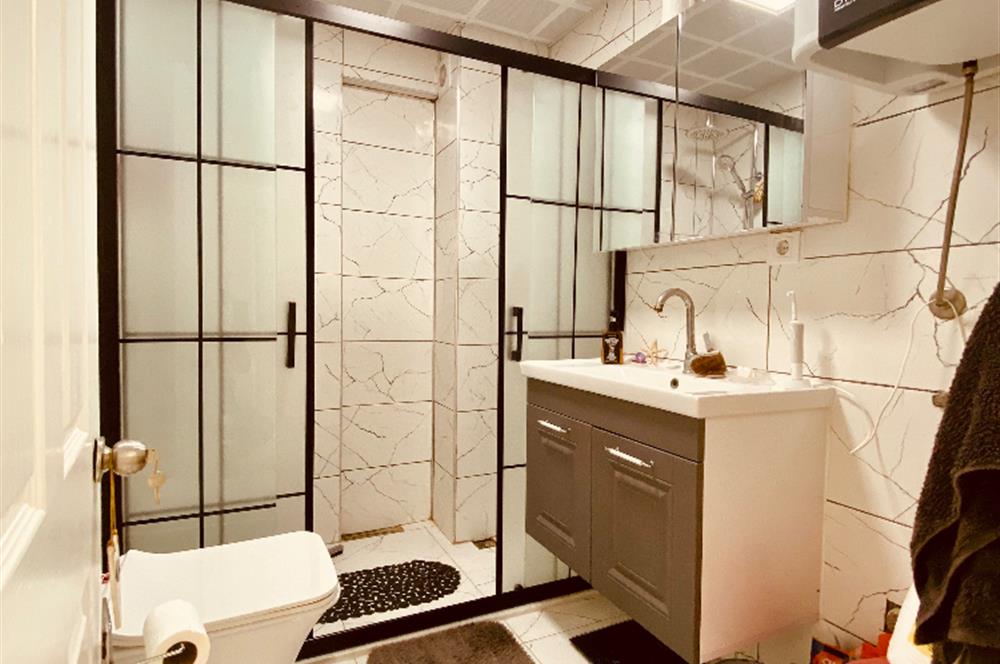 DİDİM AKBÜK’TE DENİZ MANZARALI, HAVUZLU SİTEDE SATILIK EŞYALI 2+1 DUBLEKS DAİRE