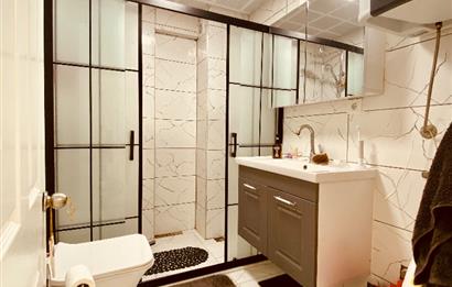 DİDİM AKBÜK’TE DENİZ MANZARALI, HAVUZLU SİTEDE SATILIK EŞYALI 2+1 DUBLEKS DAİRE