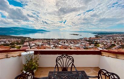 DİDİM AKBÜK’TE DENİZ MANZARALI, HAVUZLU SİTEDE SATILIK EŞYALI 2+1 DUBLEKS DAİRE