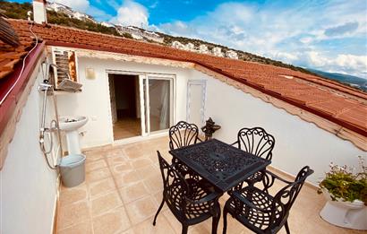 DİDİM AKBÜK’TE DENİZ MANZARALI, HAVUZLU SİTEDE SATILIK EŞYALI 2+1 DUBLEKS DAİRE