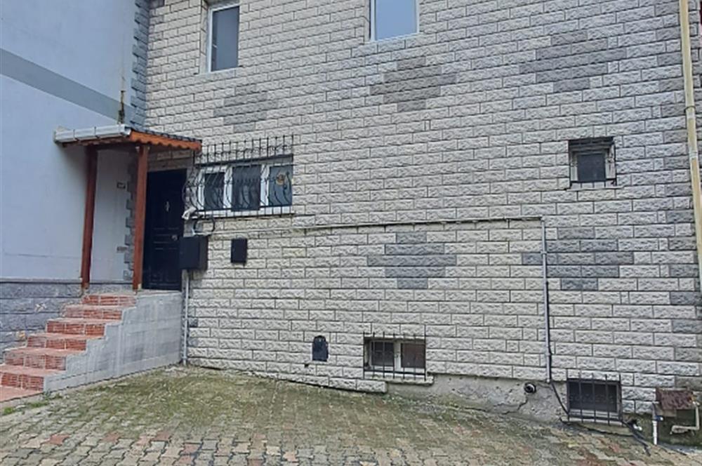 BEYLİKDÜZÜ SAHİLDE SİTE İÇİNDE 6+1 KİRALIK VİLLA