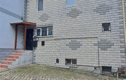 BEYLİKDÜZÜ SAHİLDE SİTE İÇİNDE 6+1 KİRALIK VİLLA