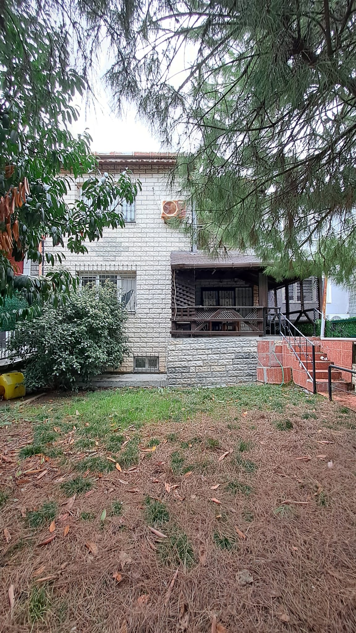 BEYLİKDÜZÜ SAHİLDE SİTE İÇİNDE 6+1 KİRALIK VİLLA