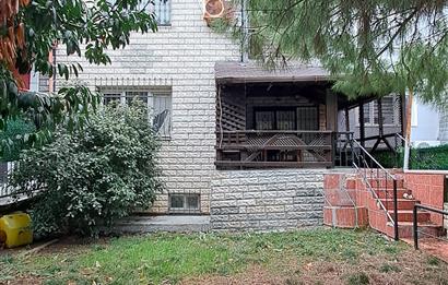 BEYLİKDÜZÜ SAHİLDE SİTE İÇİNDE 6+1 KİRALIK VİLLA