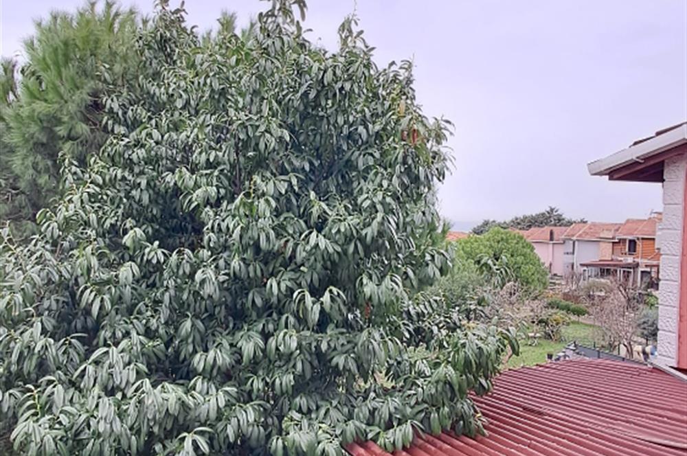 BEYLİKDÜZÜ SAHİLDE SİTE İÇİNDE 6+1 KİRALIK VİLLA