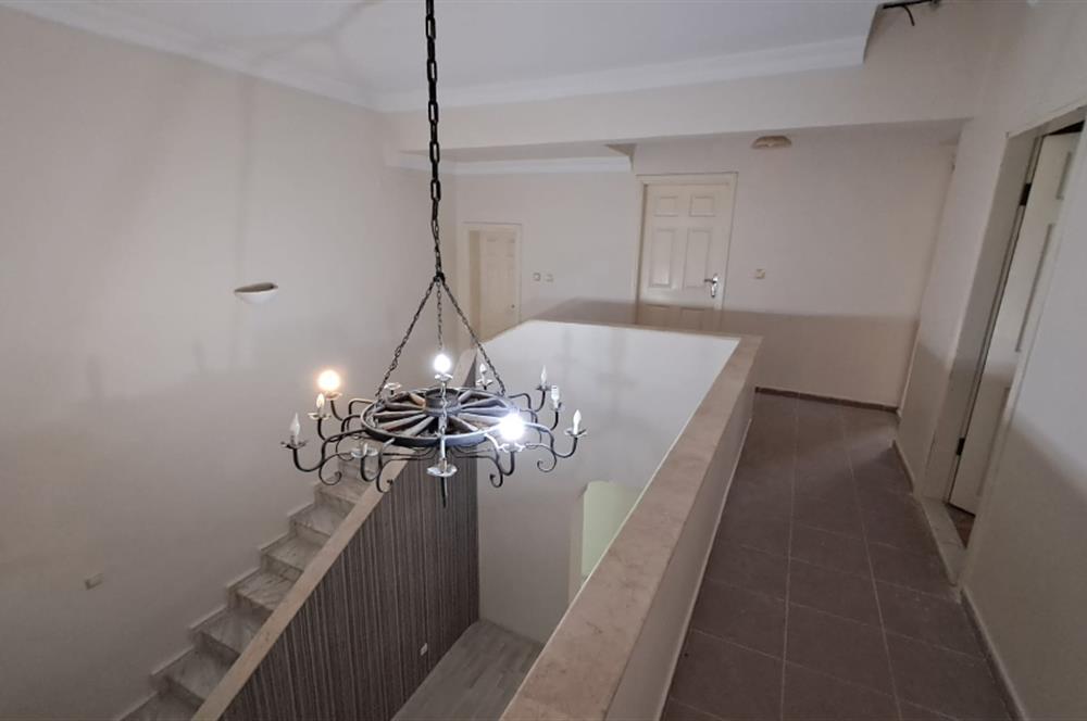 BEYLİKDÜZÜ SAHİLDE SİTE İÇİNDE 6+1 KİRALIK VİLLA