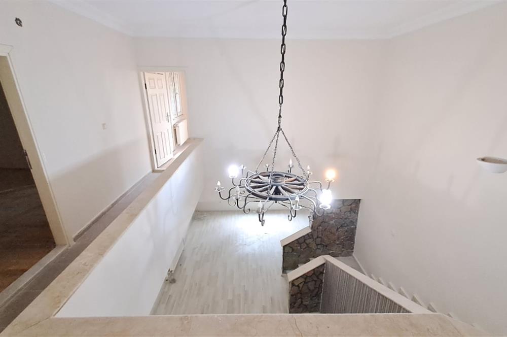 BEYLİKDÜZÜ SAHİLDE SİTE İÇİNDE 6+1 KİRALIK VİLLA