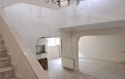 BEYLİKDÜZÜ SAHİLDE SİTE İÇİNDE 6+1 KİRALIK VİLLA