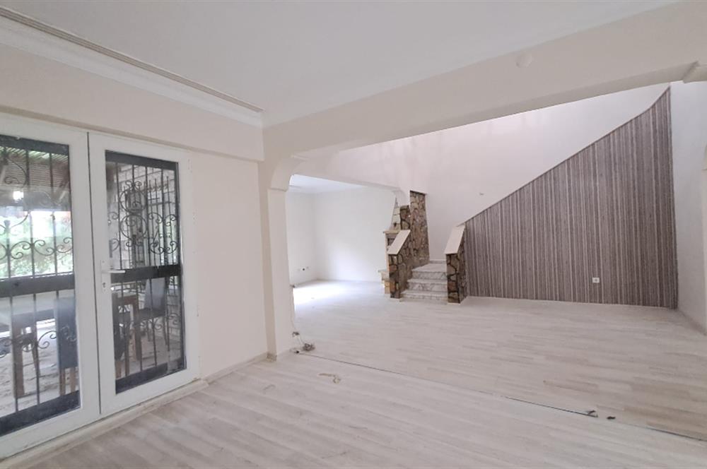 BEYLİKDÜZÜ SAHİLDE SİTE İÇİNDE 6+1 KİRALIK VİLLA