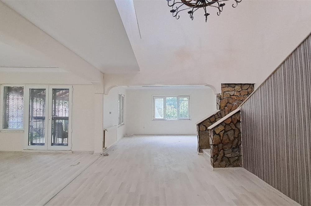 BEYLİKDÜZÜ SAHİLDE SİTE İÇİNDE 6+1 KİRALIK VİLLA