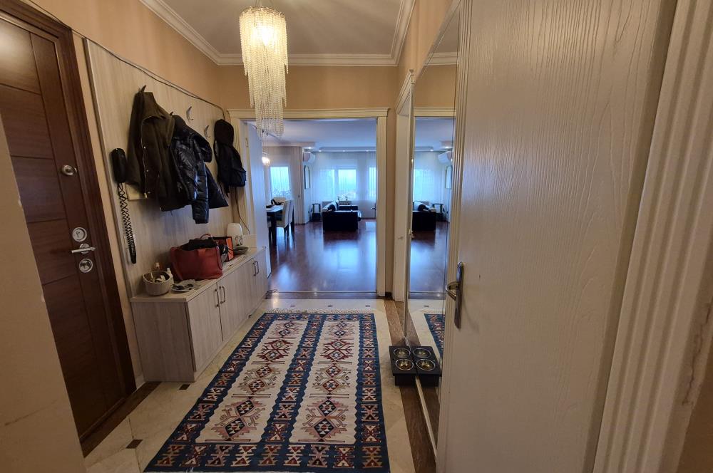 ZEKERİYAKÖY'DE GENİŞ YEŞİL ALANLI SİTEDE 3+1 KİRALIK DAİRE