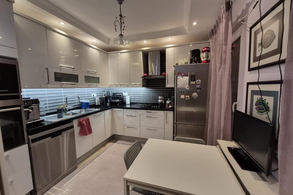 ZEKERİYAKÖY'DE GENİŞ YEŞİL ALANLI SİTEDE 3+1 KİRALIK DAİRE