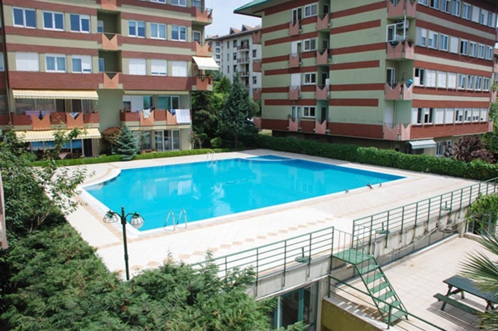 ZEKERİYAKÖY'DE GENİŞ YEŞİL ALANLI SİTEDE 3+1 KİRALIK DAİRE