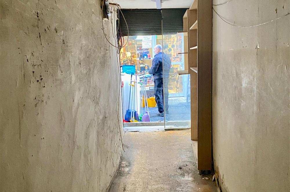 KARAKÖY'DE VAKIFTAN KİRALIK DÜKKAN  