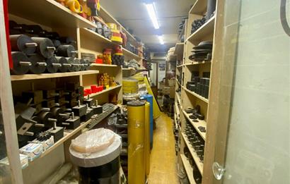 KARAKÖY'DE VAKIFTAN KİRALIK DÜKKAN  