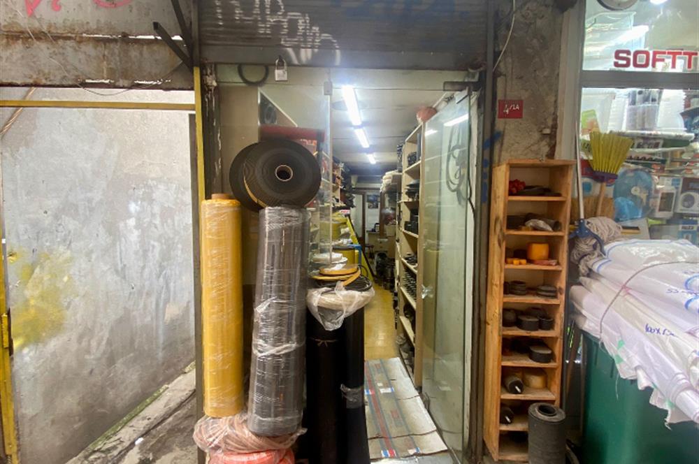 KARAKÖY'DE VAKIFTAN KİRALIK DÜKKAN  