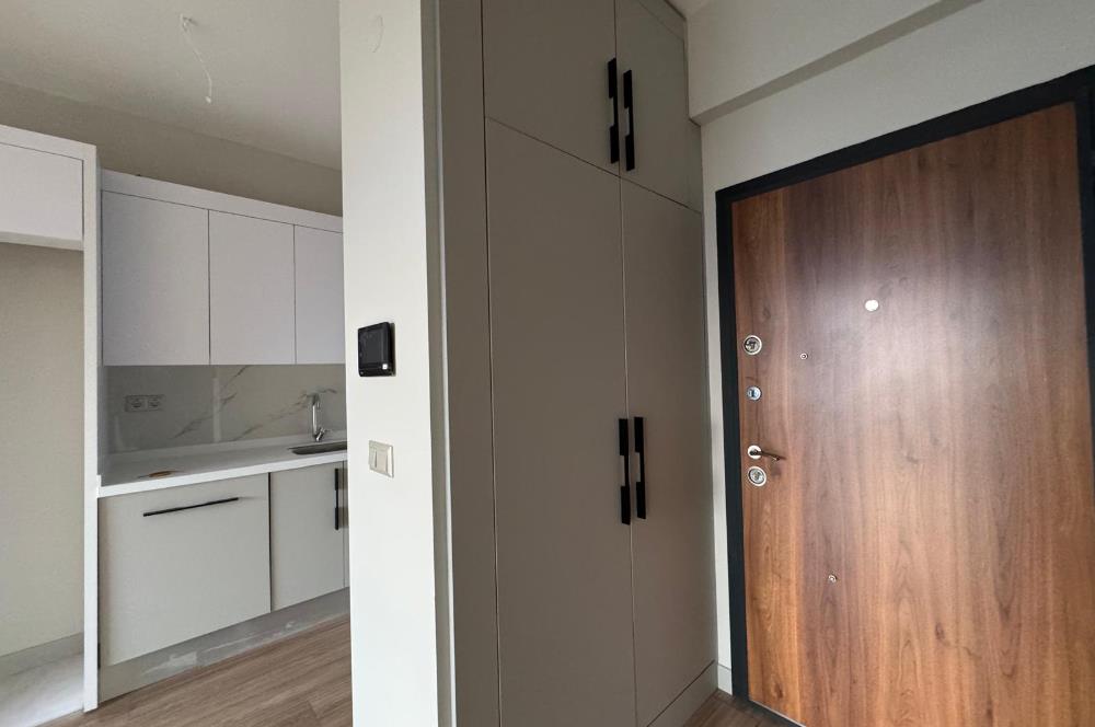  İzka Park Yaşam Atlantis'te Deniz Manzaralı Satılık 1+1 Daire