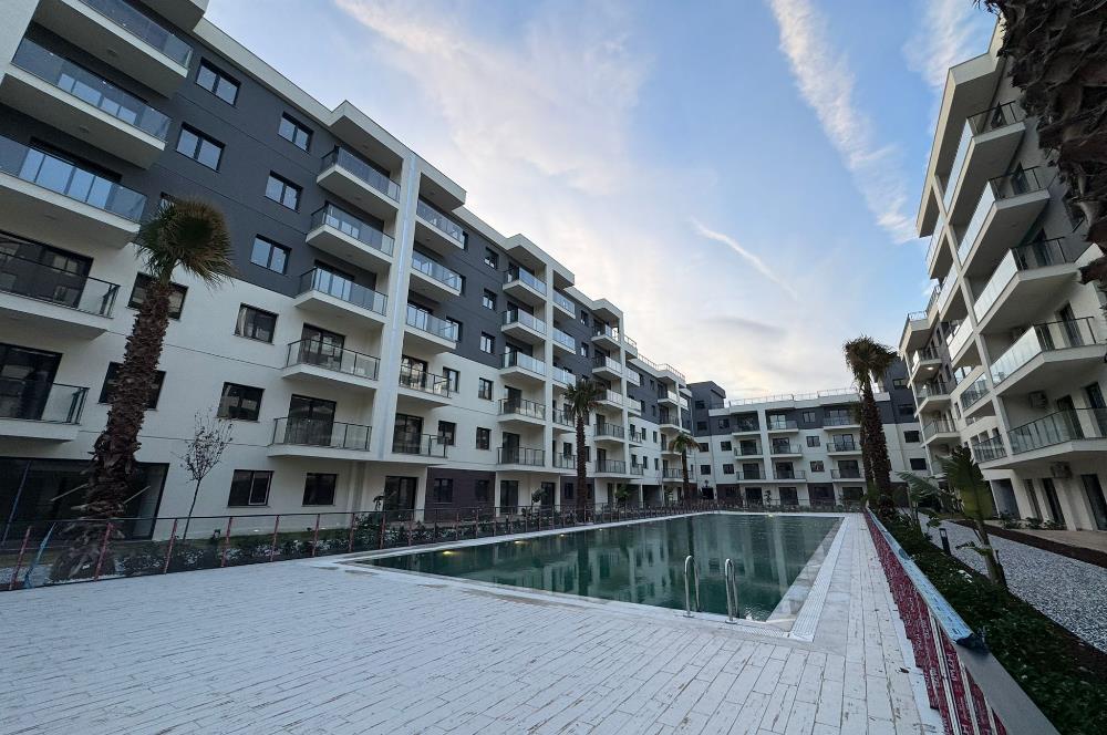  İzka Park Yaşam Atlantis'te Deniz Manzaralı Satılık 1+1 Daire